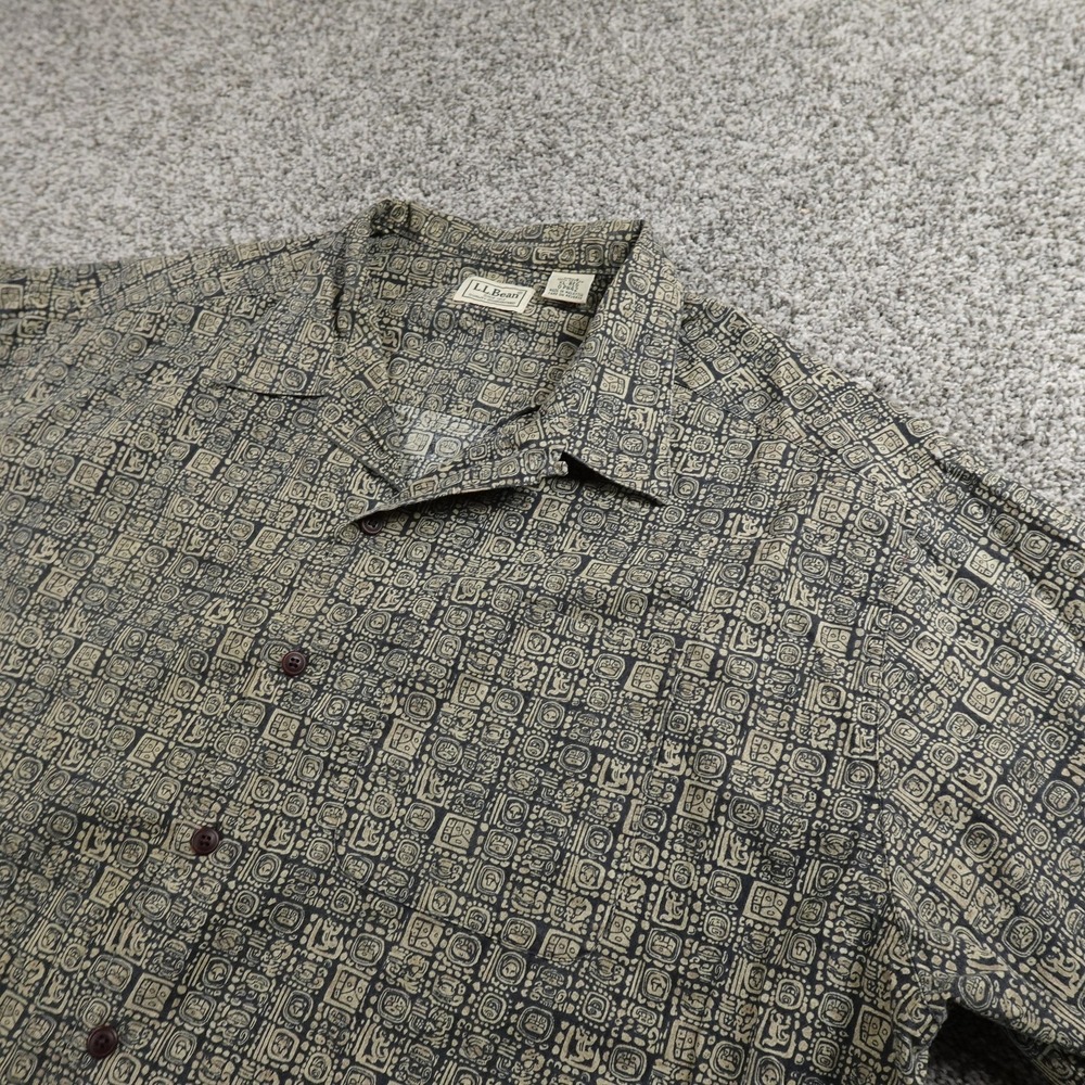 LL Bean Shirt Mens XL Tan Blue Hawaiian Tiki Print Short Sleeve Camp Loop Collar